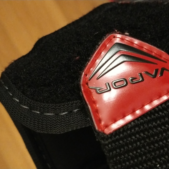 Bauer ice hockey elbow protection pads junior medium - Picture 7 of 12